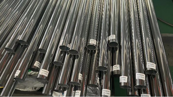 掌握304不銹鋼管材重量計(jì)算公式，輕松預(yù)估工程用材需求